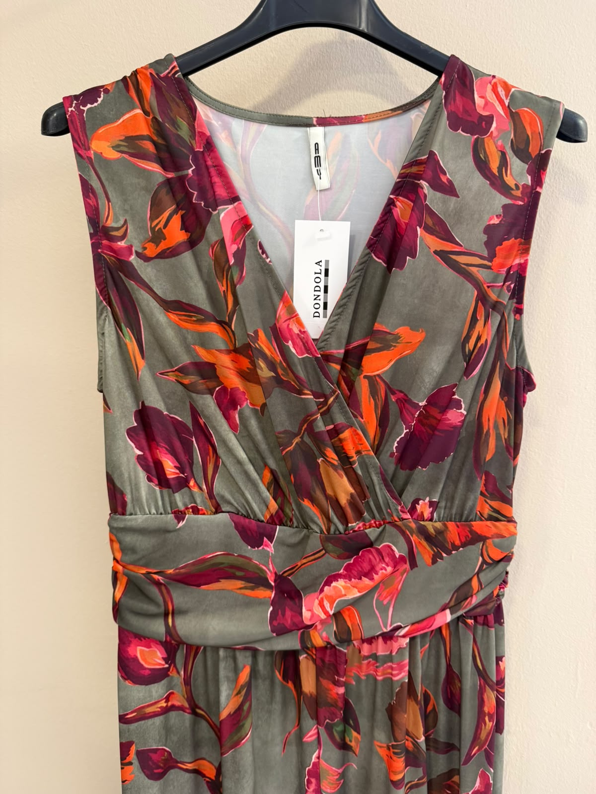 Mono drapeado cintura floral seda fría