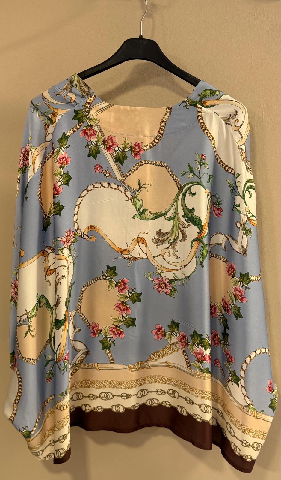 Kimono oriental satinado floral cadenas