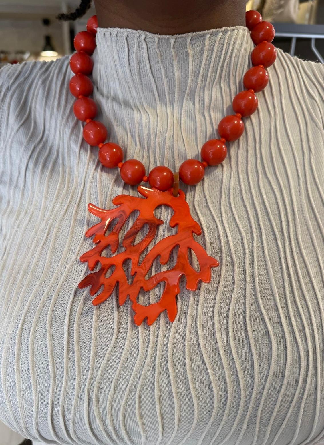 Collar Colgante Coral Resina