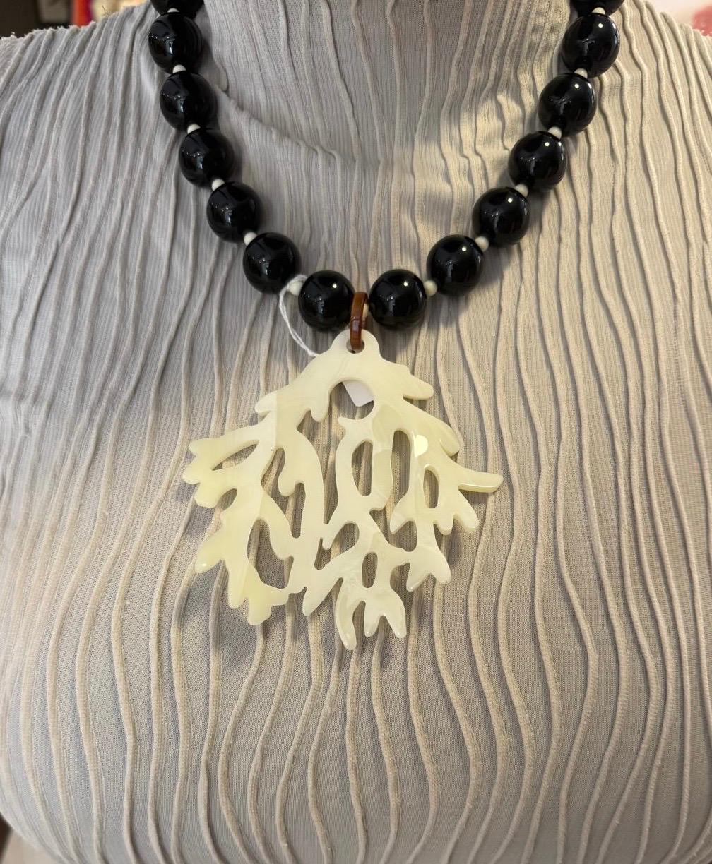 Collar Colgante Coral Resina
