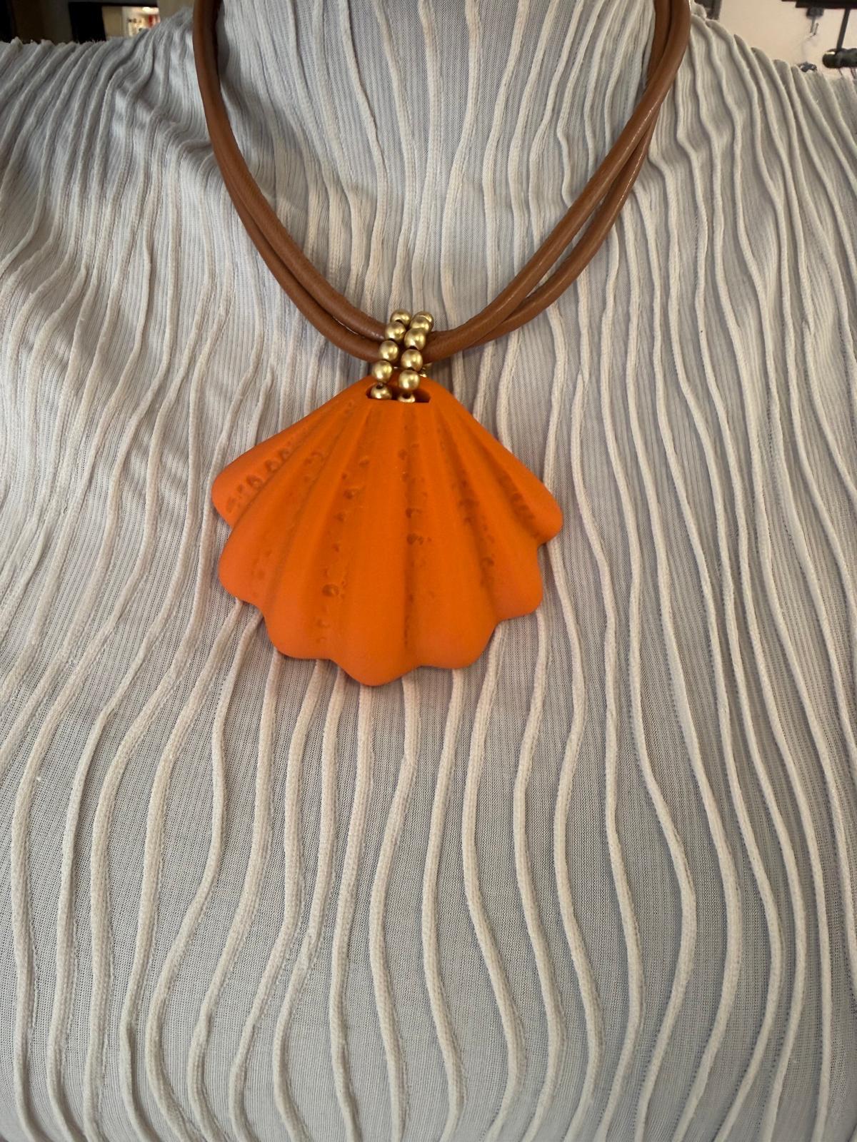 Collar Colgante Concha de Resina