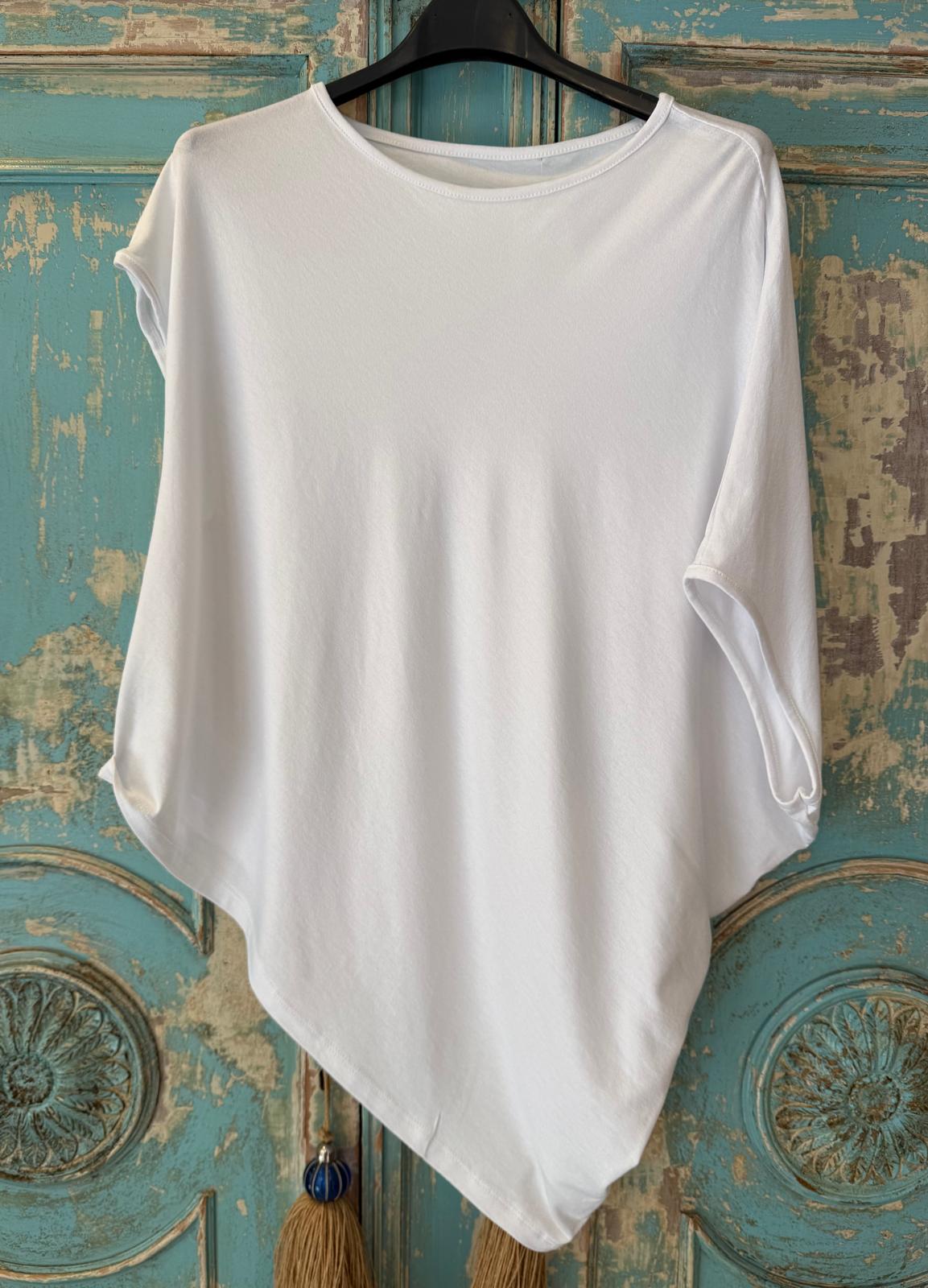 Camiseta Oversize Asimétrica