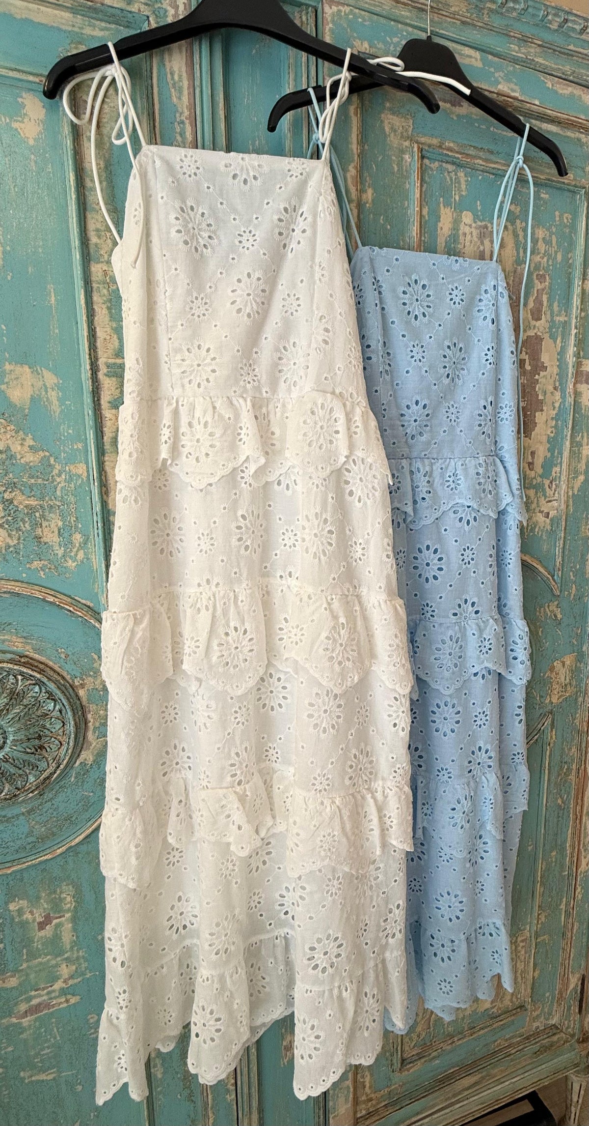Vestido tirantes bordado inglés