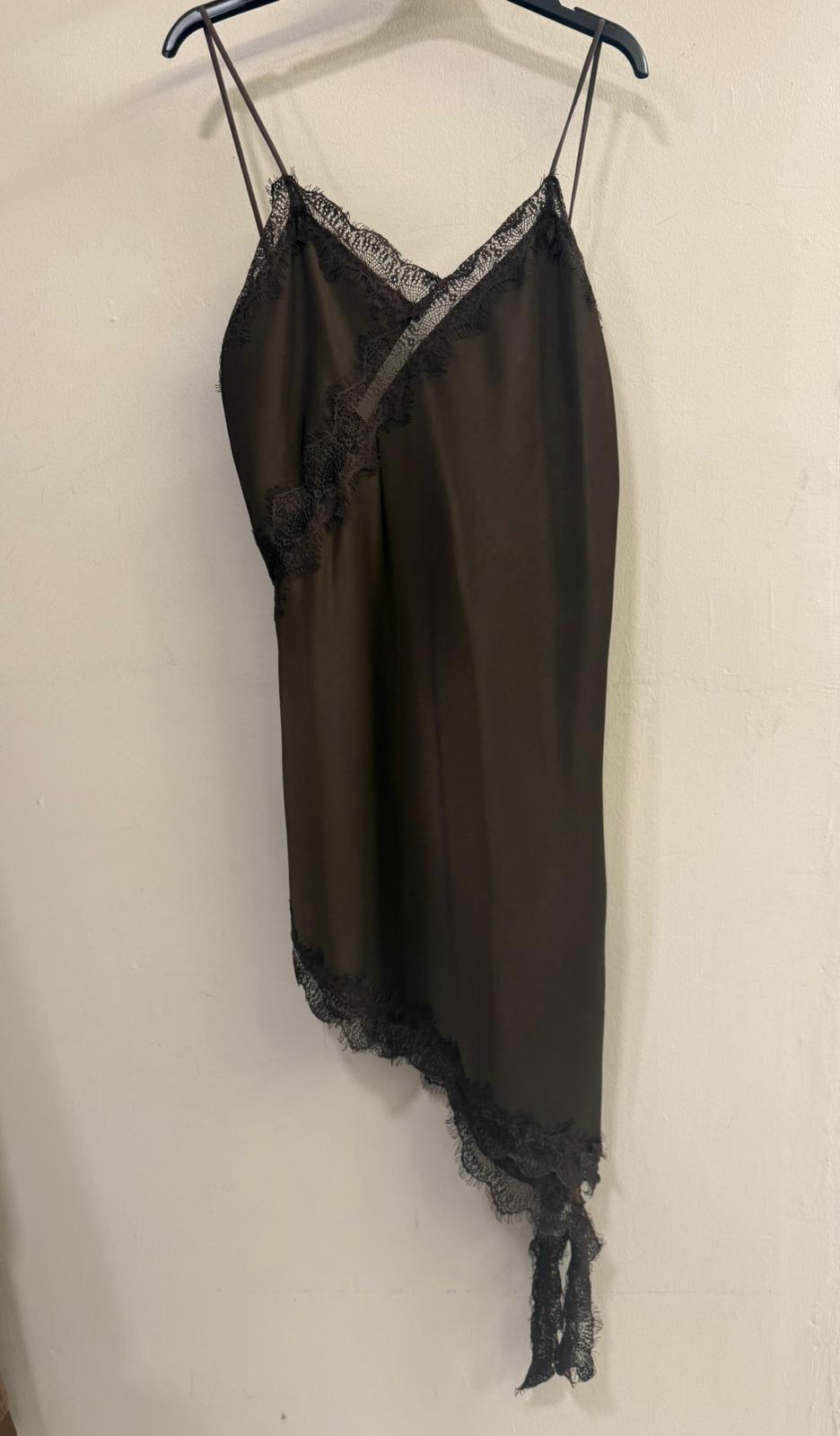 Vestido Lencero Encaje Midi - Elegancia Atemporal