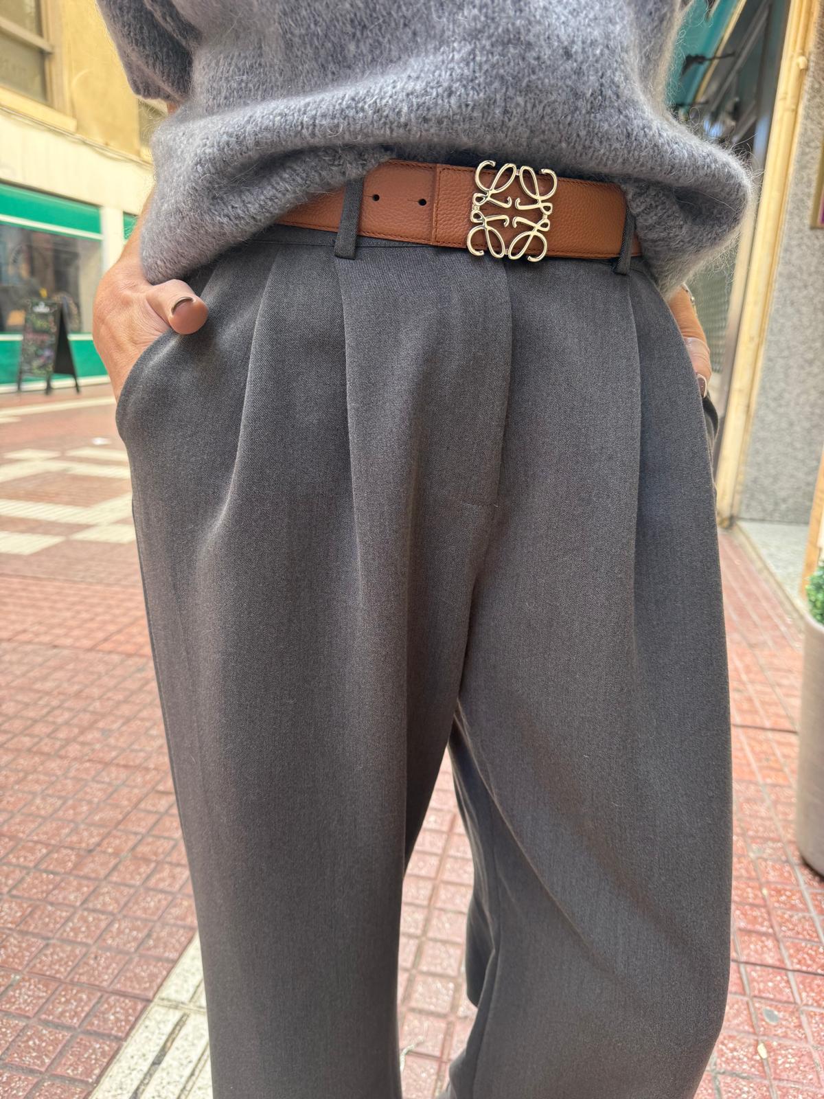 Pantalón Ancho Pinzas Botones Delanteros