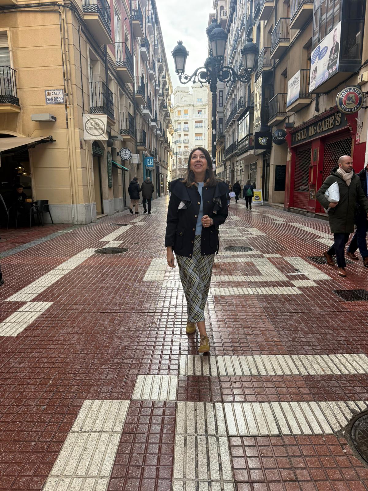 Falda larga cuadros efecto satinado