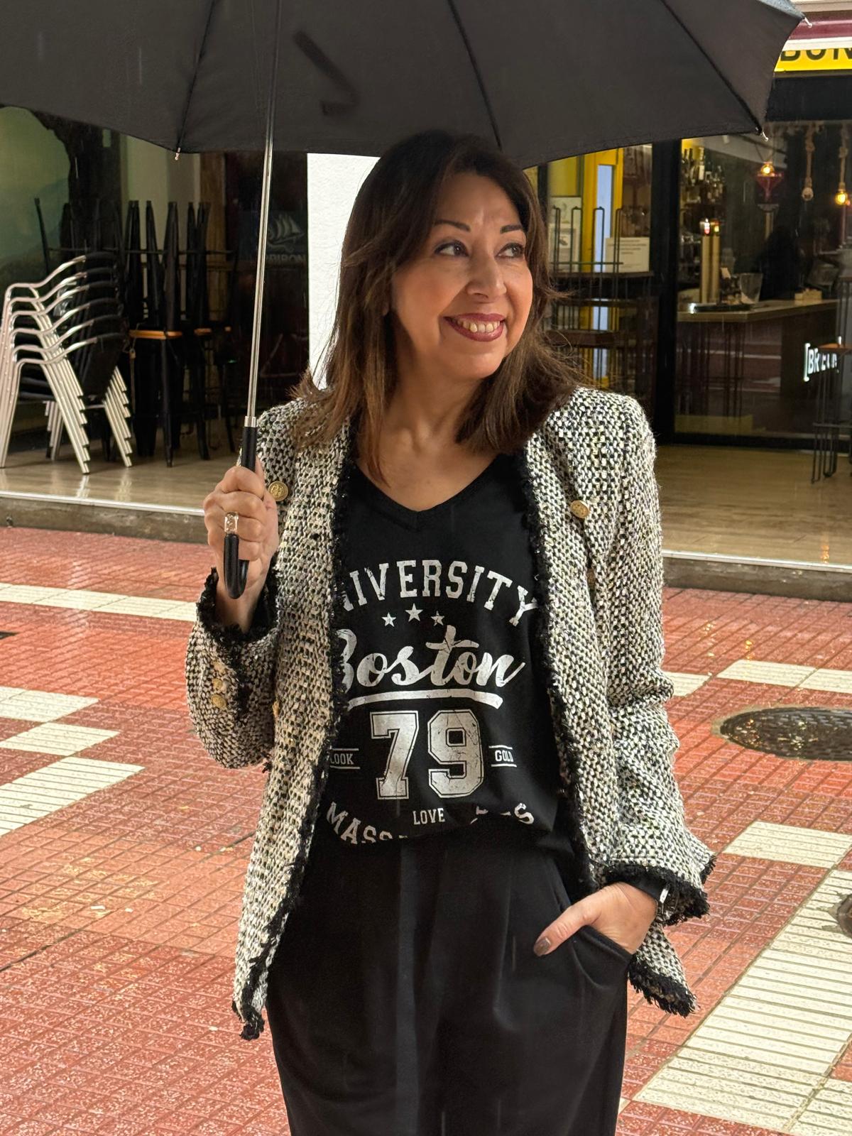 Blazer Tweed con Flecos y Botones Dorados