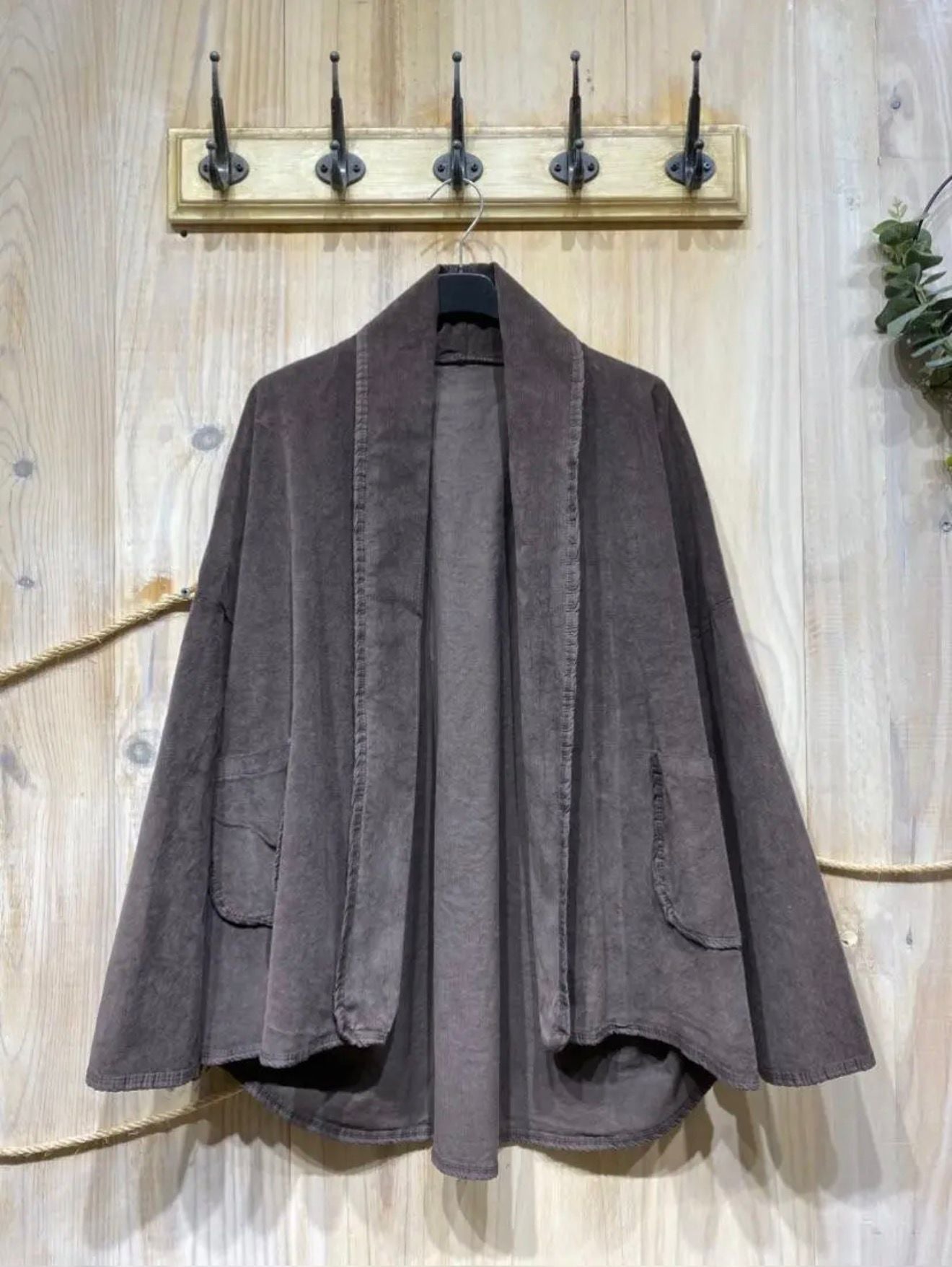 Chaqueta Kimono Oversize con Bolsillos
