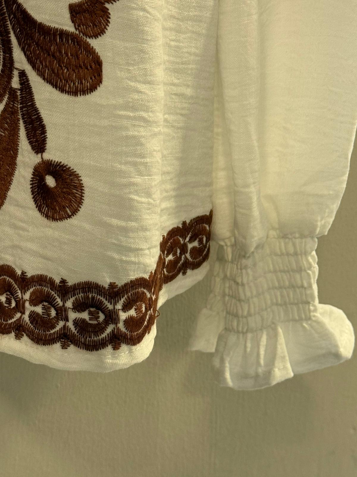 Blusa Bordada Bianca