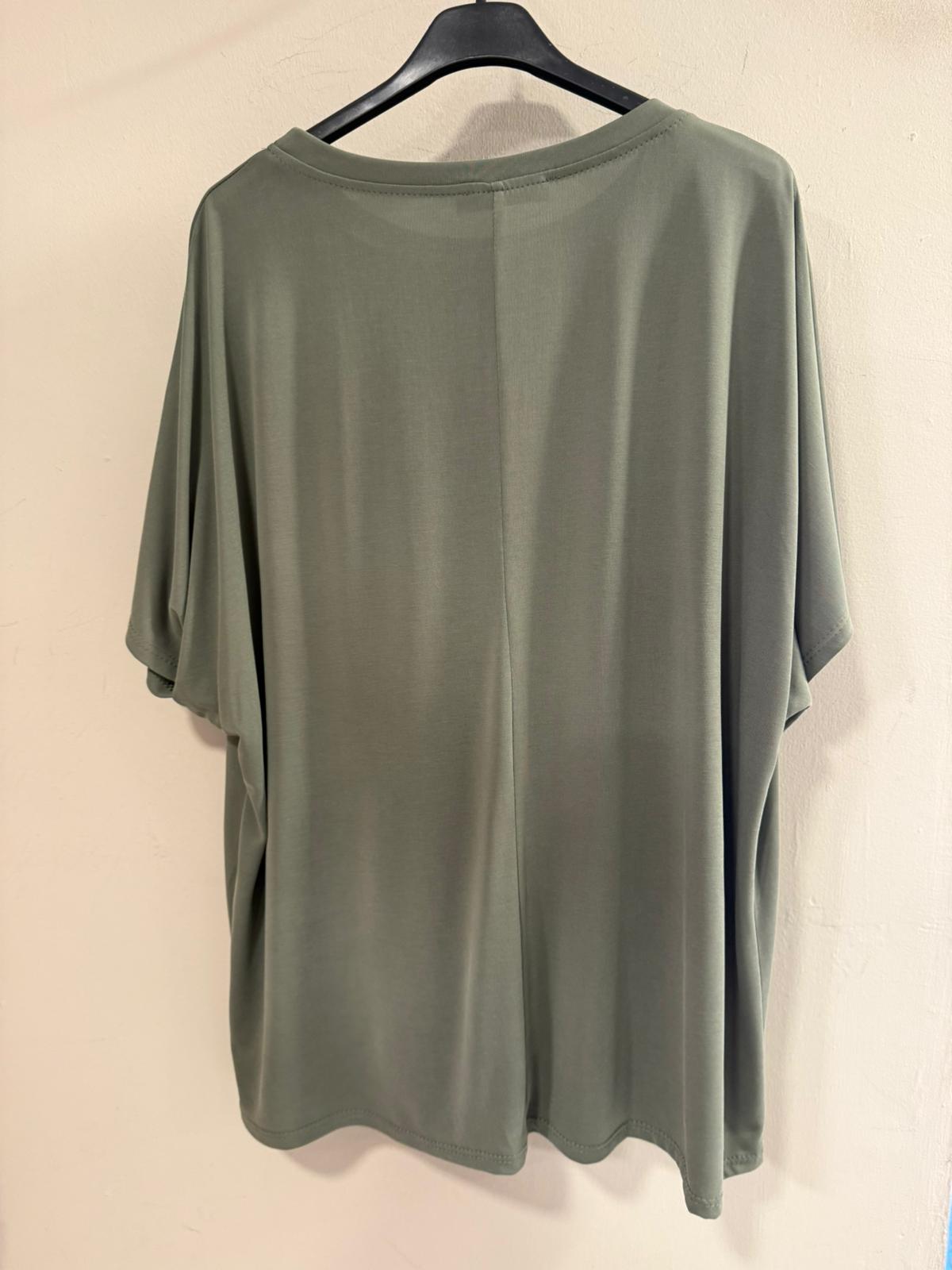 Conjunto Camiseta Oversize y Pantalón pinzas