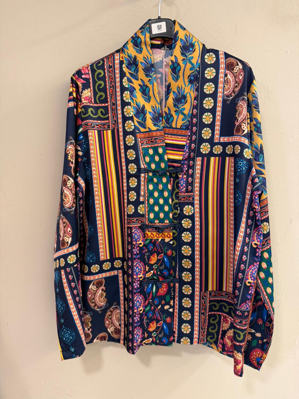Camisa Patchwork Paisley Multicolor – Estilo Étnico Boho