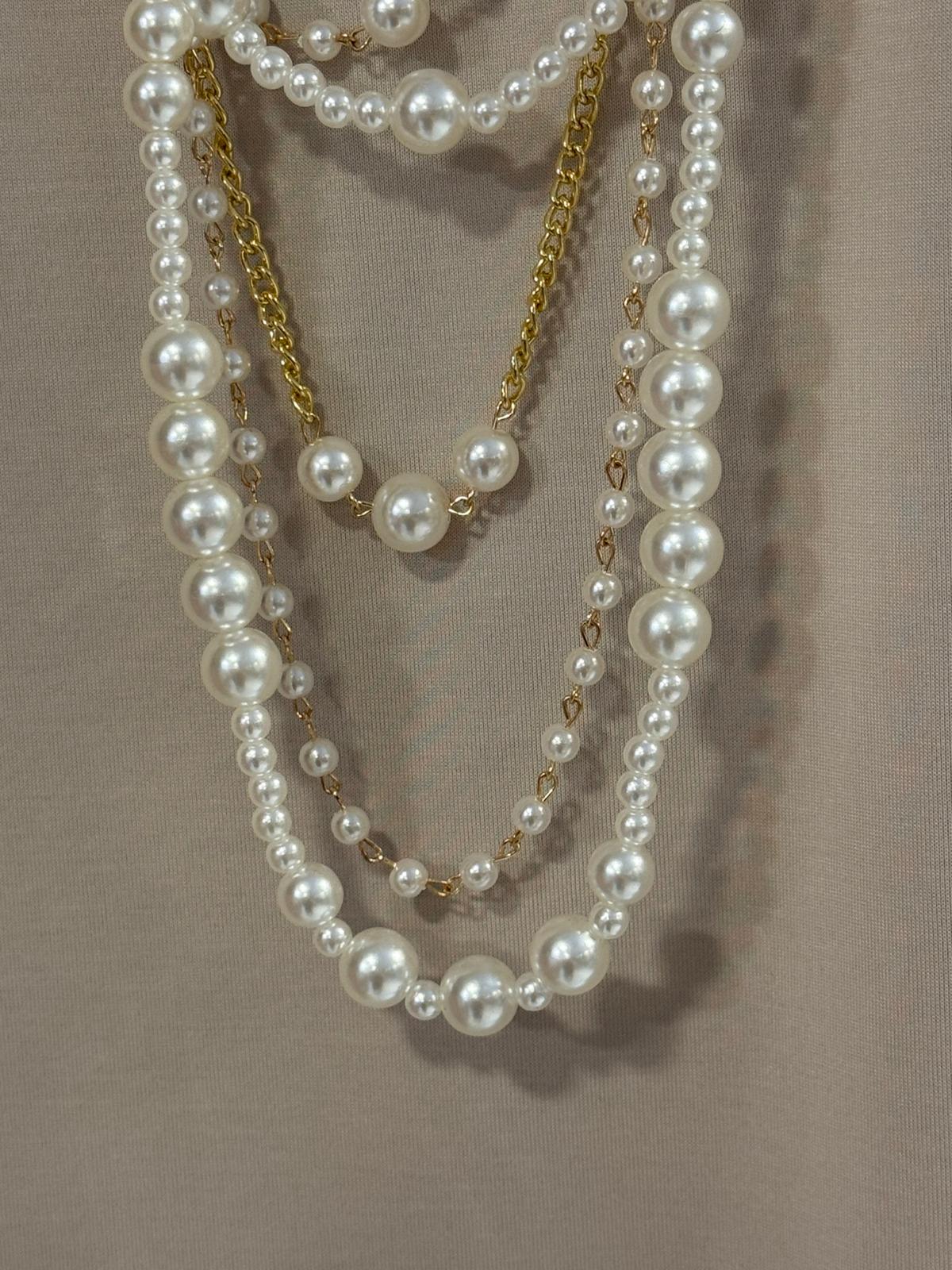 Collar varias vueltas de Perlas y Cadena Dorada