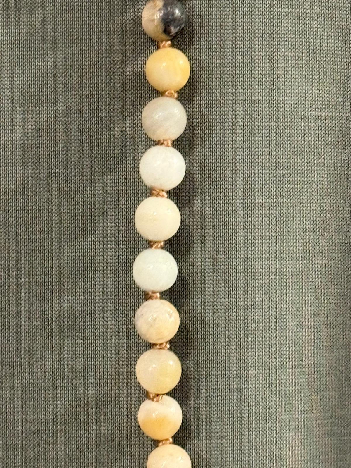 Collar Largo de Cuentas con Borla