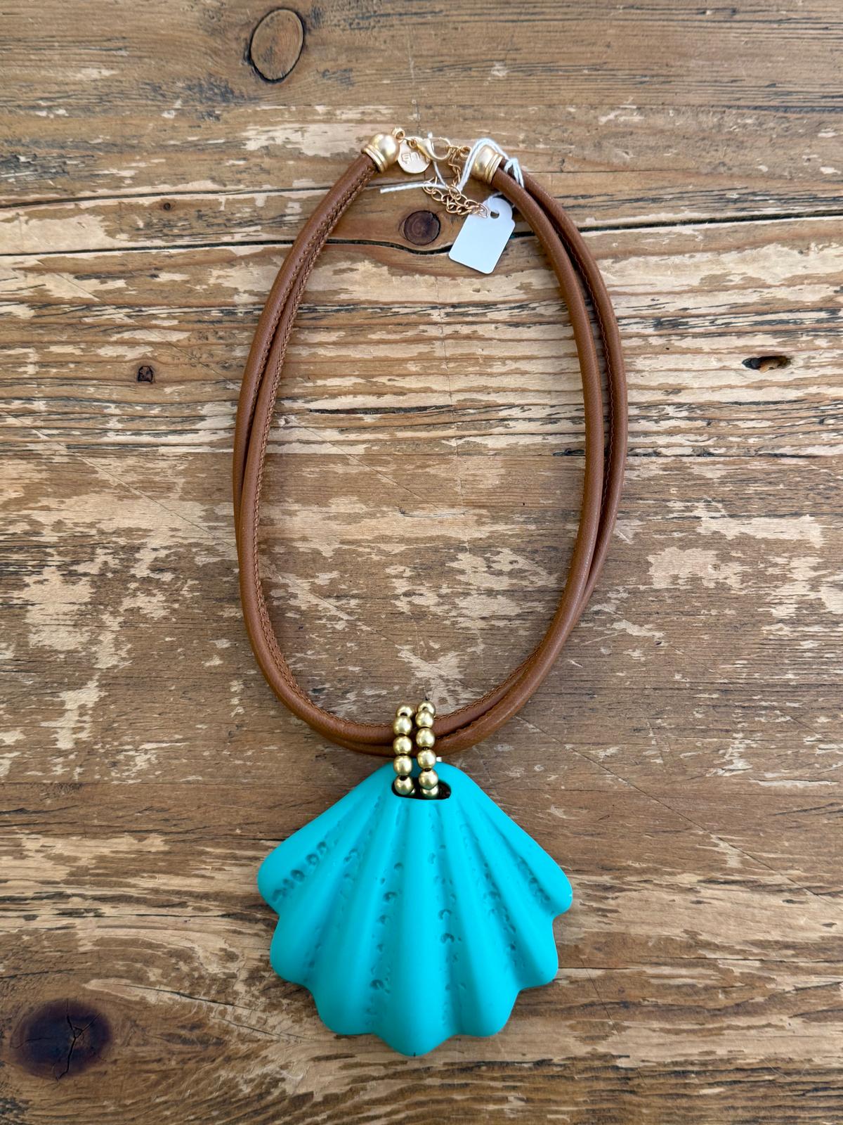 Collar Colgante Concha de Resina