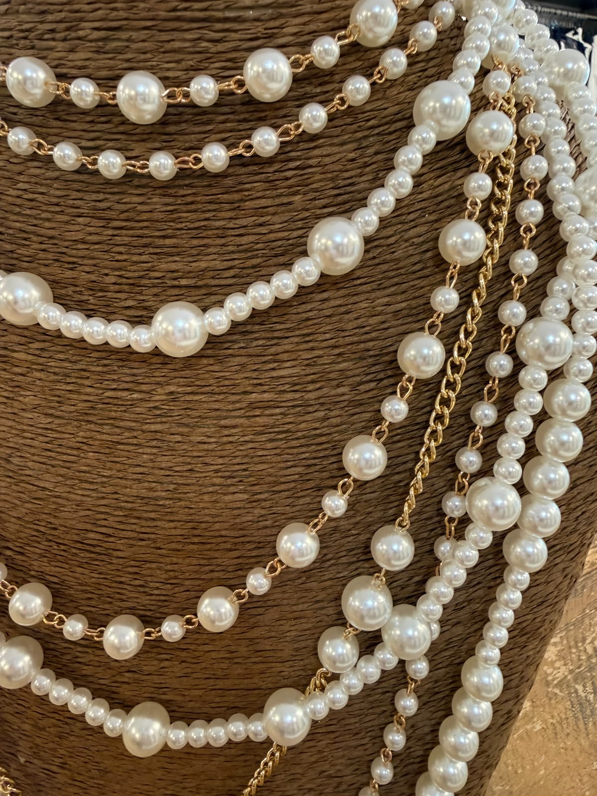 Collar varias vueltas de Perlas y Cadena Dorada
