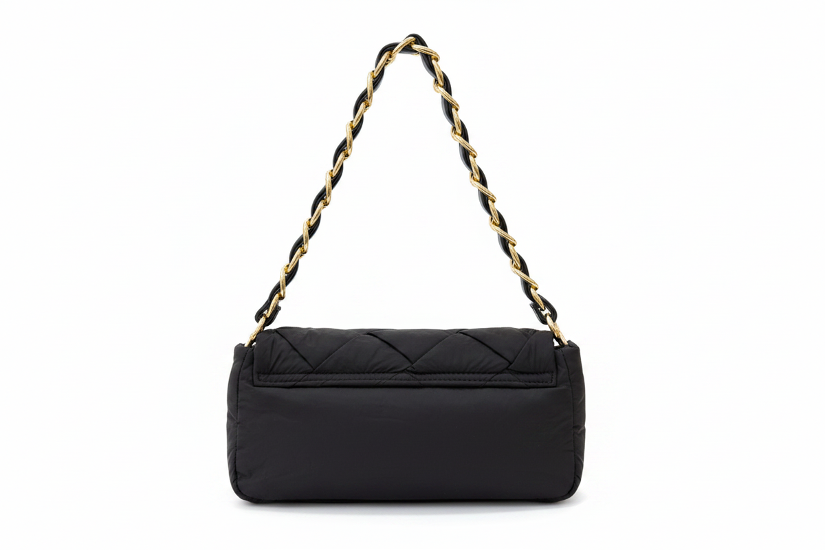 Bolso negro trasera