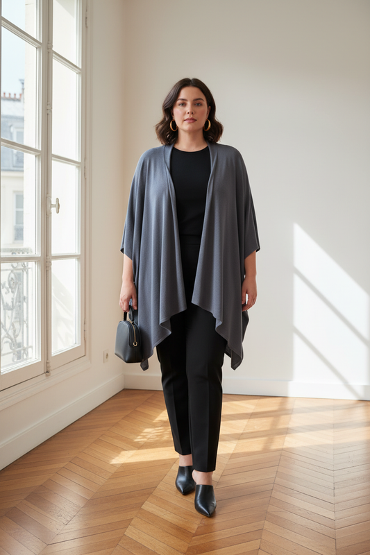 Cárdigan Gris – Interior parisino
