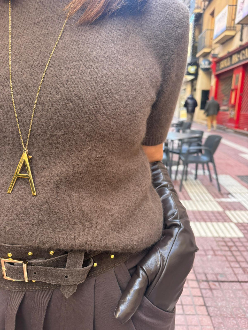 Jersey Cashmere Cuello clásico Redondo Taupe - Lujo y Elegancia Atemporal