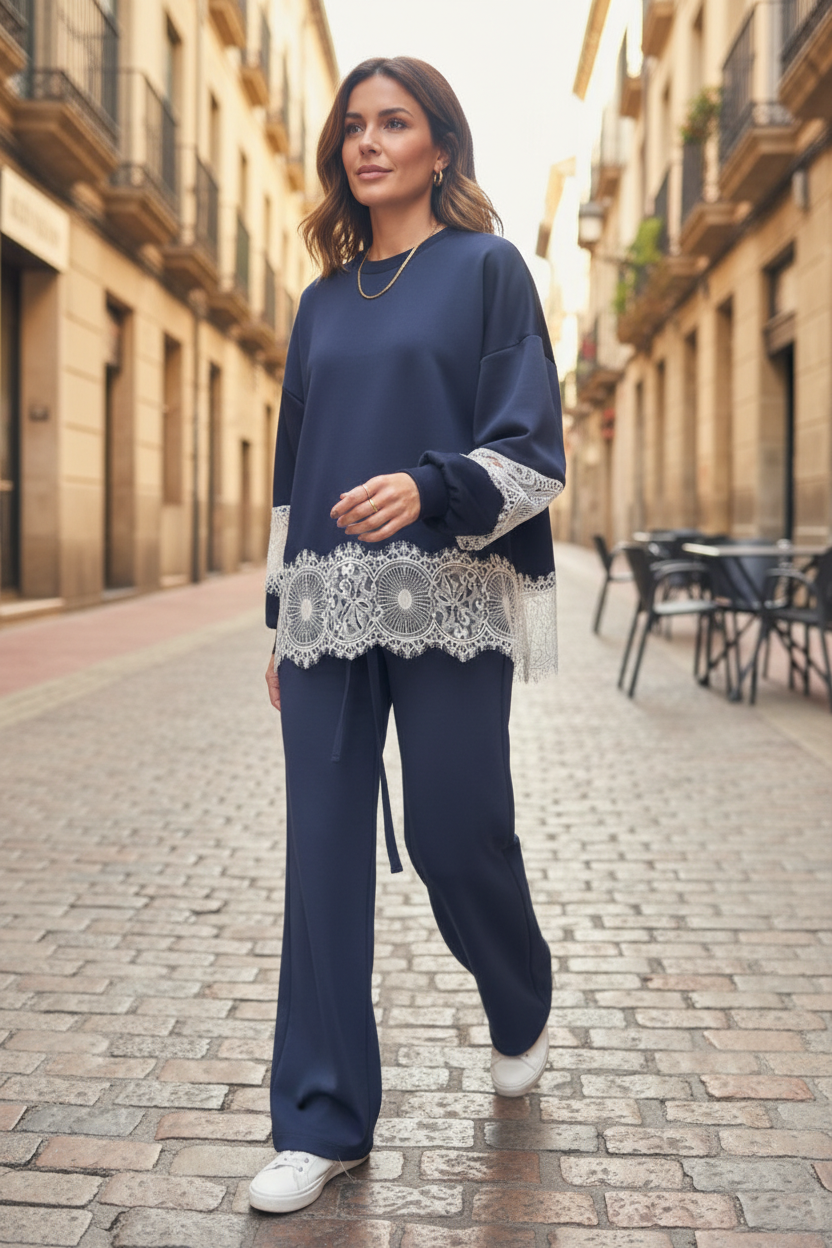 Sudadera Navy Encaje Look 1